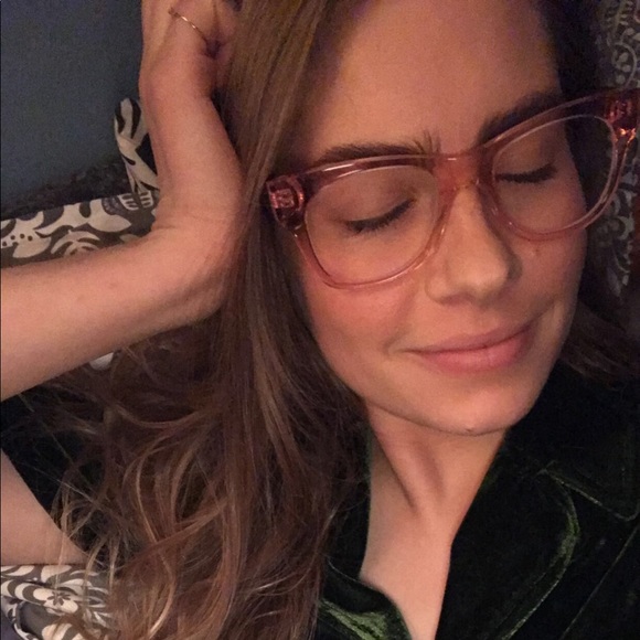 Meet your Posher, Alison - Picture 1 of 1